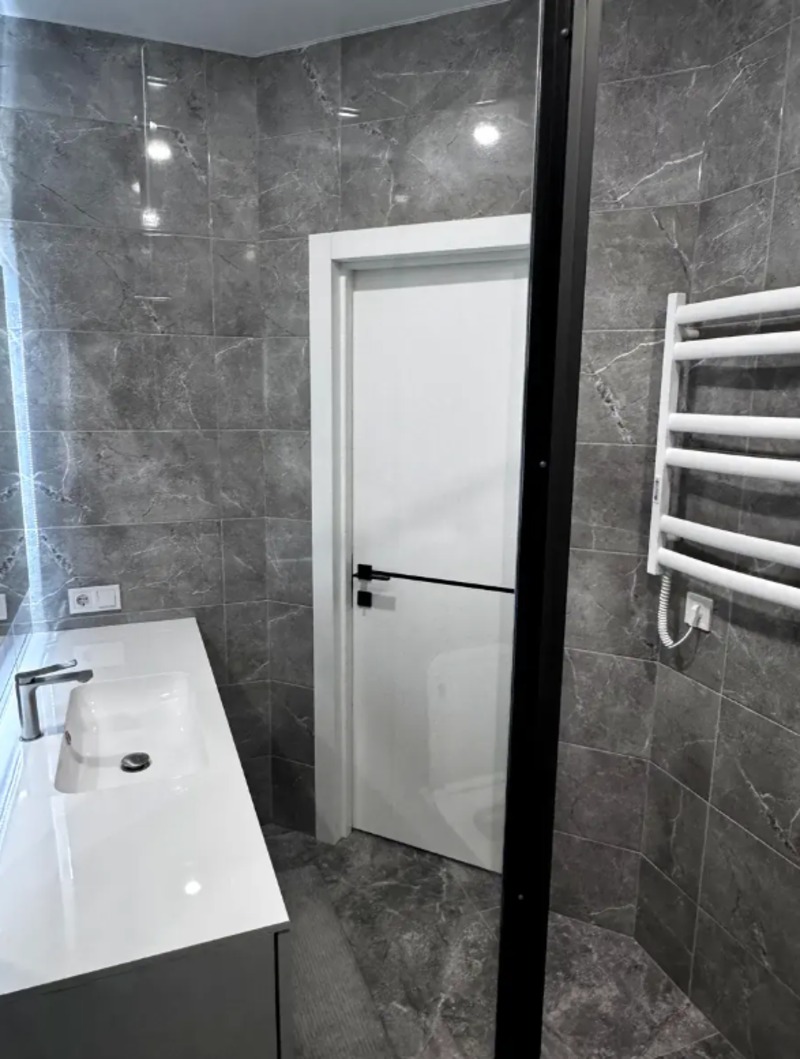 Квартира на ул. Сахарова Академика, 40 м², 60 000$ — FAKTOR