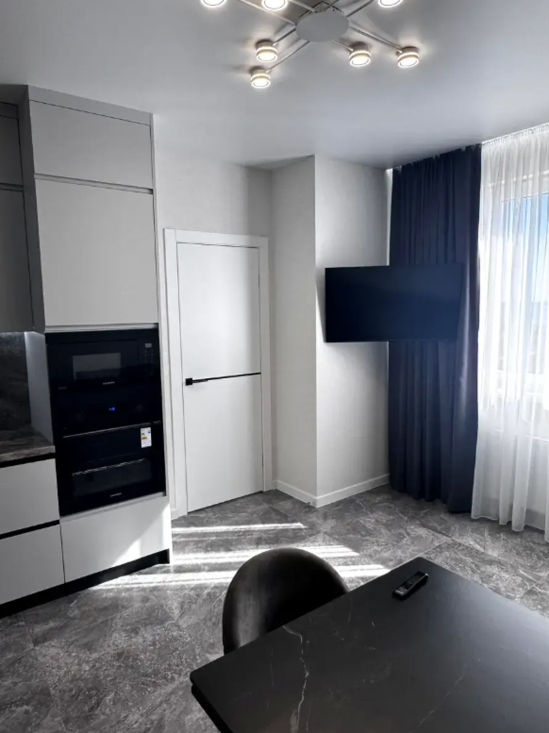 Квартира на ул. Сахарова Академика, 40 м², 60 000$ — FAKTOR