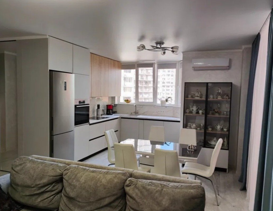 Квартира на ул. Жаботинского, 96 м², 137 900$ — FAKTOR