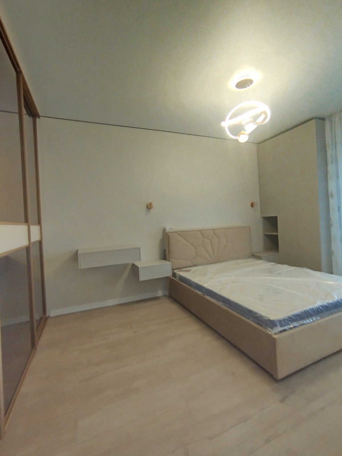 Квартира на вул. Краснова, 42 м², 70 000$ — FAKTOR