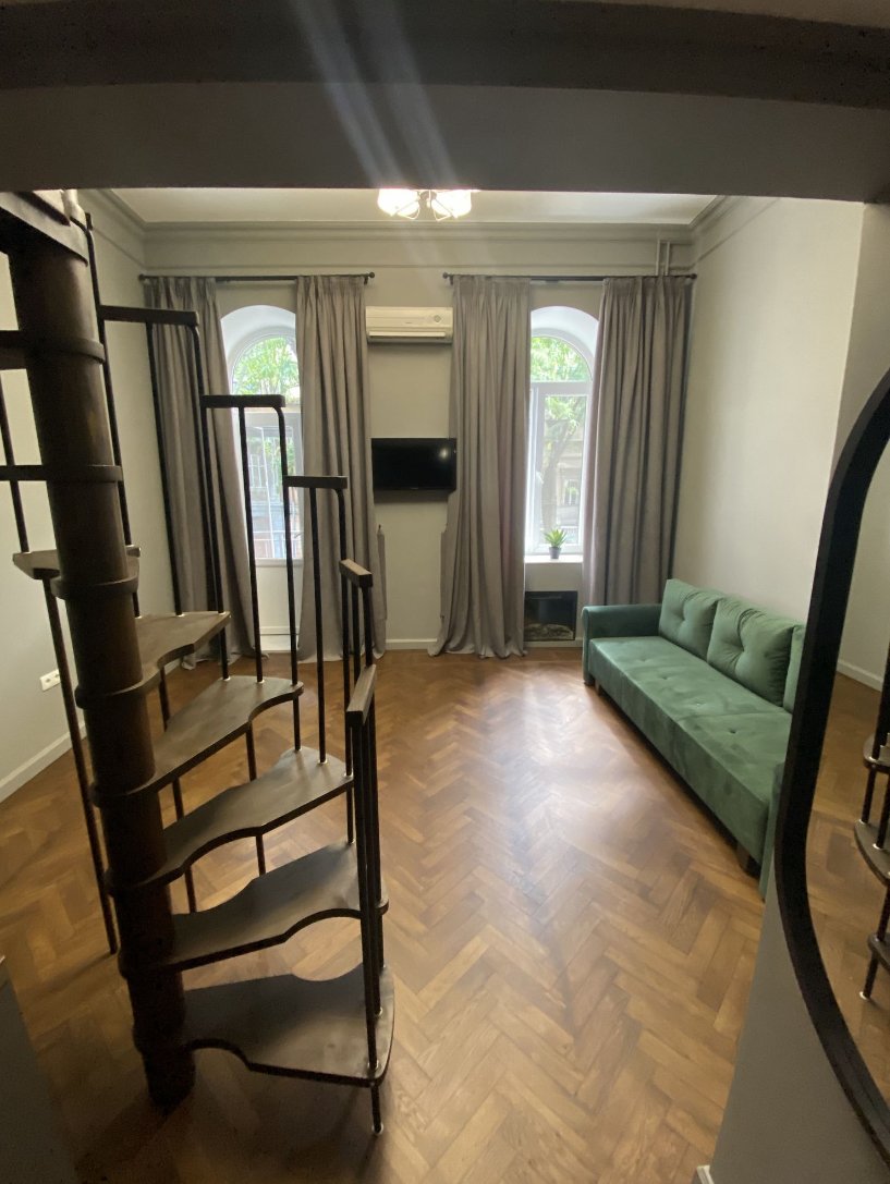 Квартира на вул. Нежинская, 29 м², 52 000$ — FAKTOR