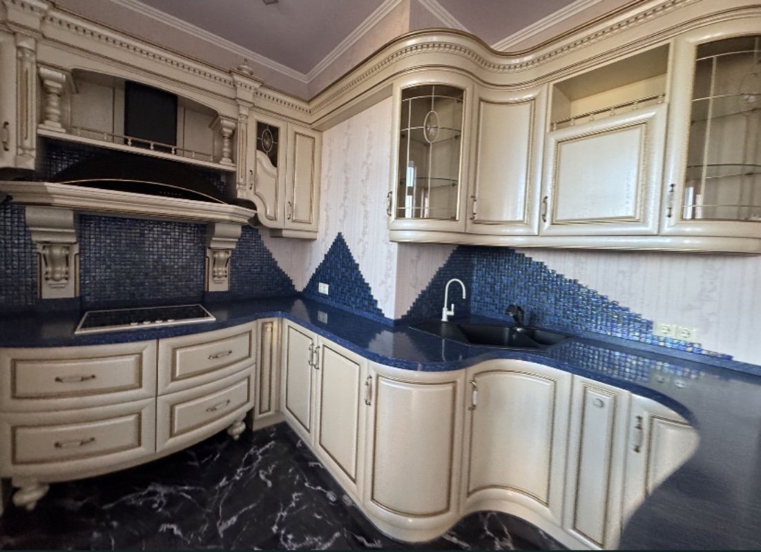 Квартира на вул. Базарная, 96 м², 170 000$ — FAKTOR