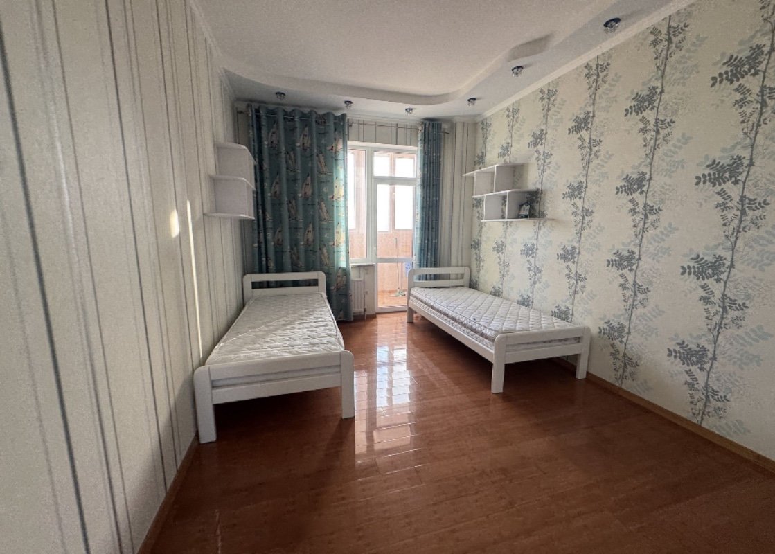 Квартира на вул. Базарная, 96 м², 170 000$ — FAKTOR