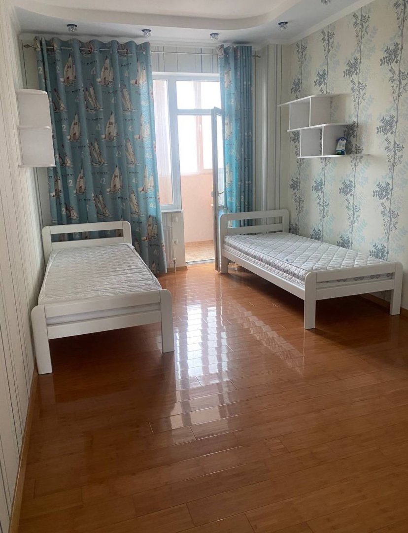 Квартира на вул. Базарная, 96 м², 170 000$ — FAKTOR