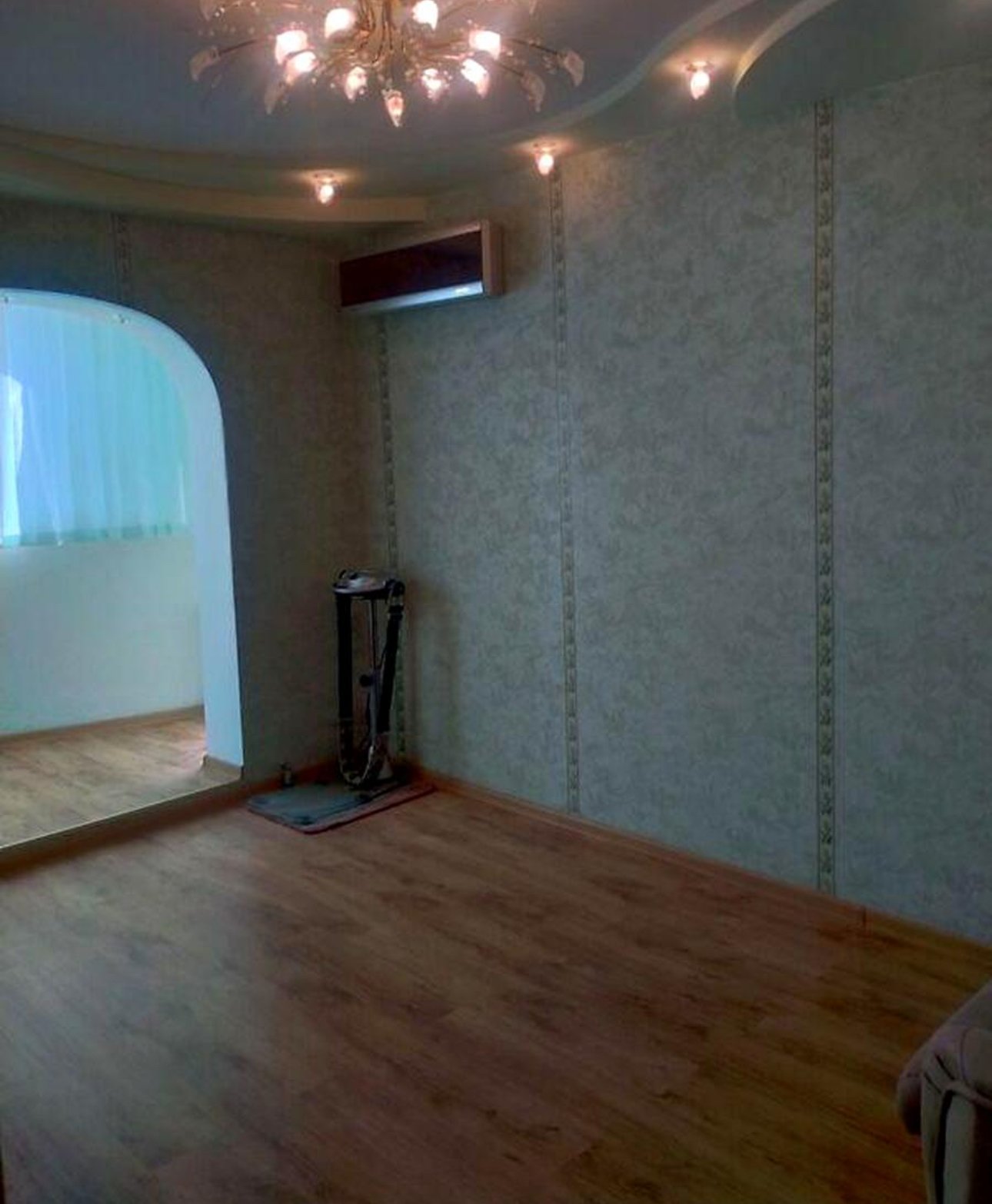 Квартира на вул. Добровольского проспект, 85 м², 62 000$ — FAKTOR