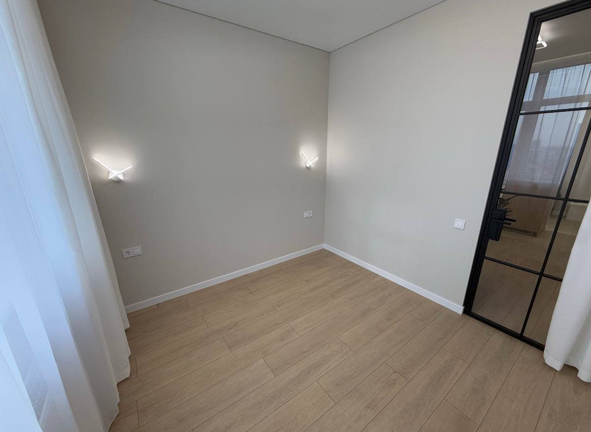 Квартира на вул. Краснова, 46 м², 90 000$ — FAKTOR