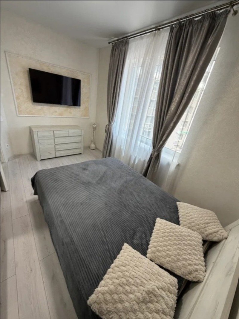 Квартира на вул. Каманина, 48 м², 95 000$ — FAKTOR