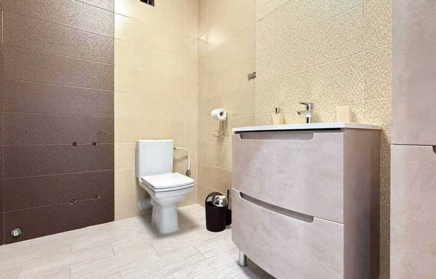 Будинок на вул. Массив 11, 130 м², 125 000$ — FAKTOR
