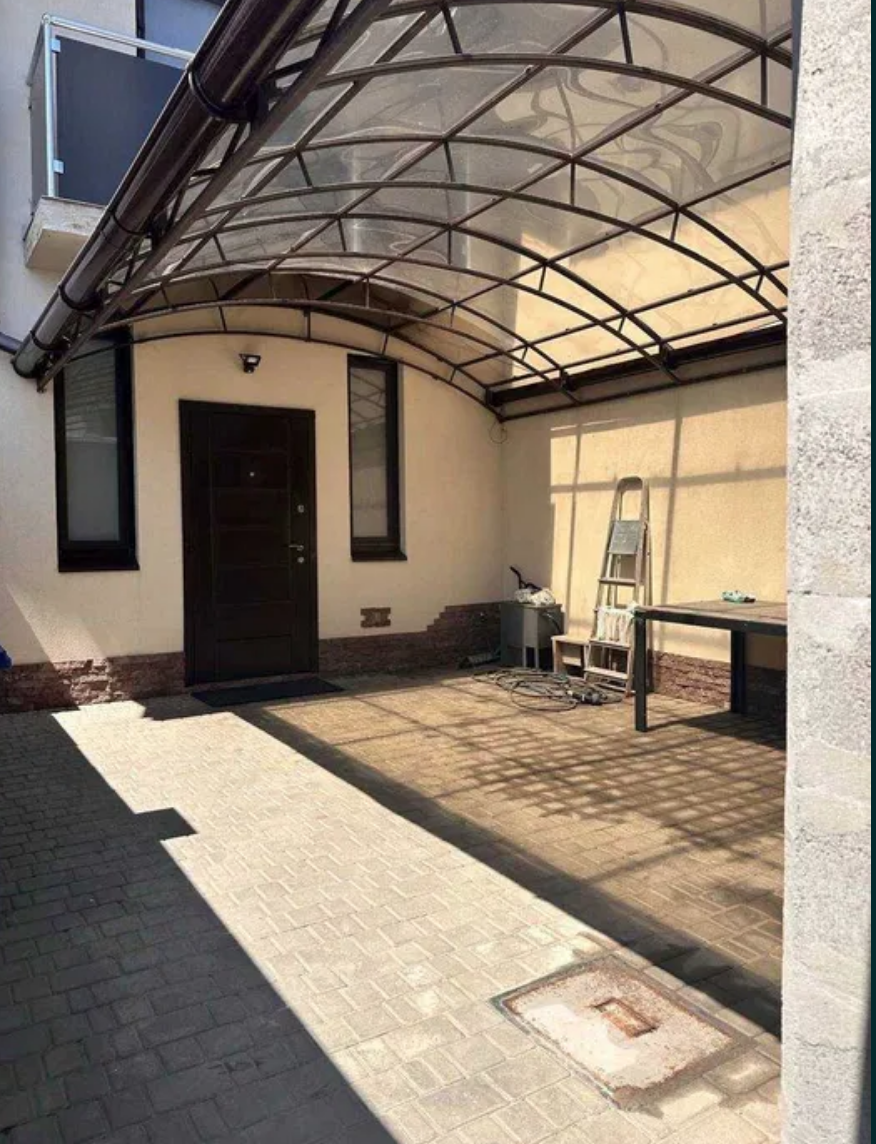 Будинок на вул. Массив 11, 130 м², 125 000$ — FAKTOR