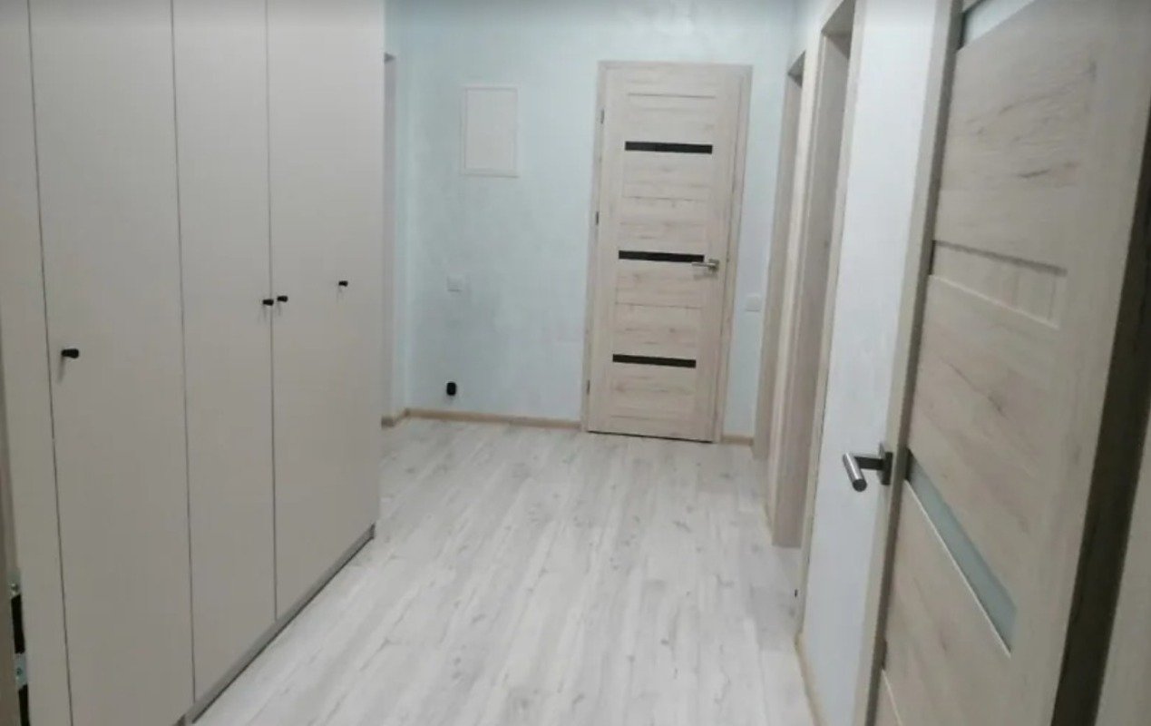Квартира на вул. Новобереговая, 81 м², 114 317$ — FAKTOR