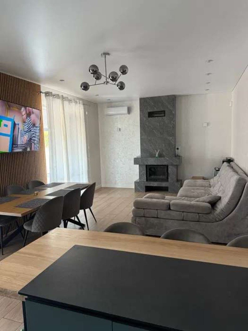 Будинок на вул. Шевченко, 200 м², 215 000$ — FAKTOR