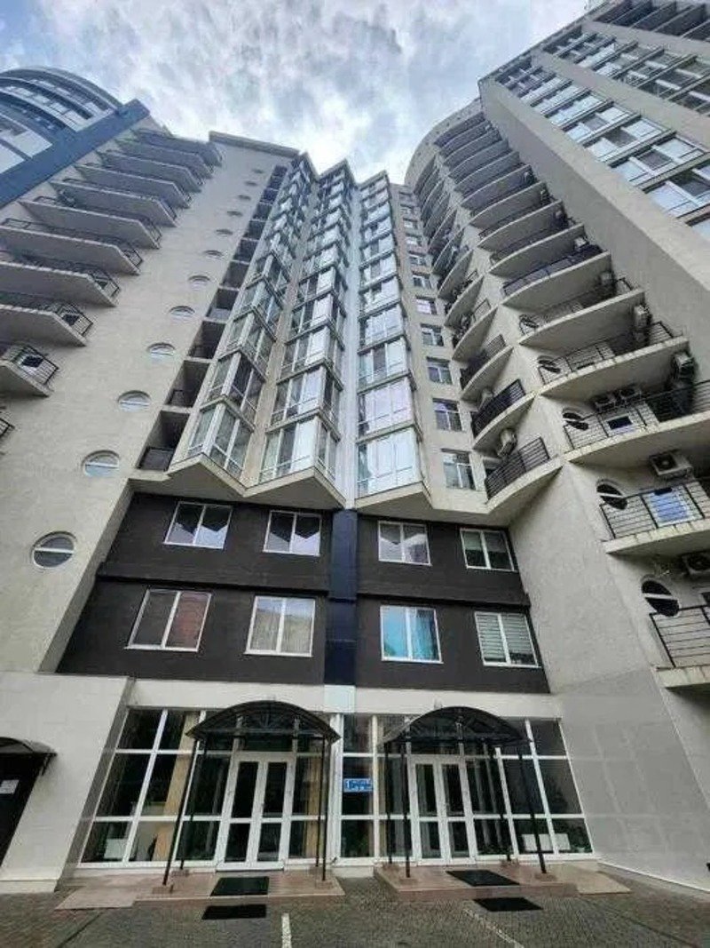Квартира на вул. Героев обороны Одессы (Героев Сталинграда), 51 м², 55 000$ — FAKTOR
