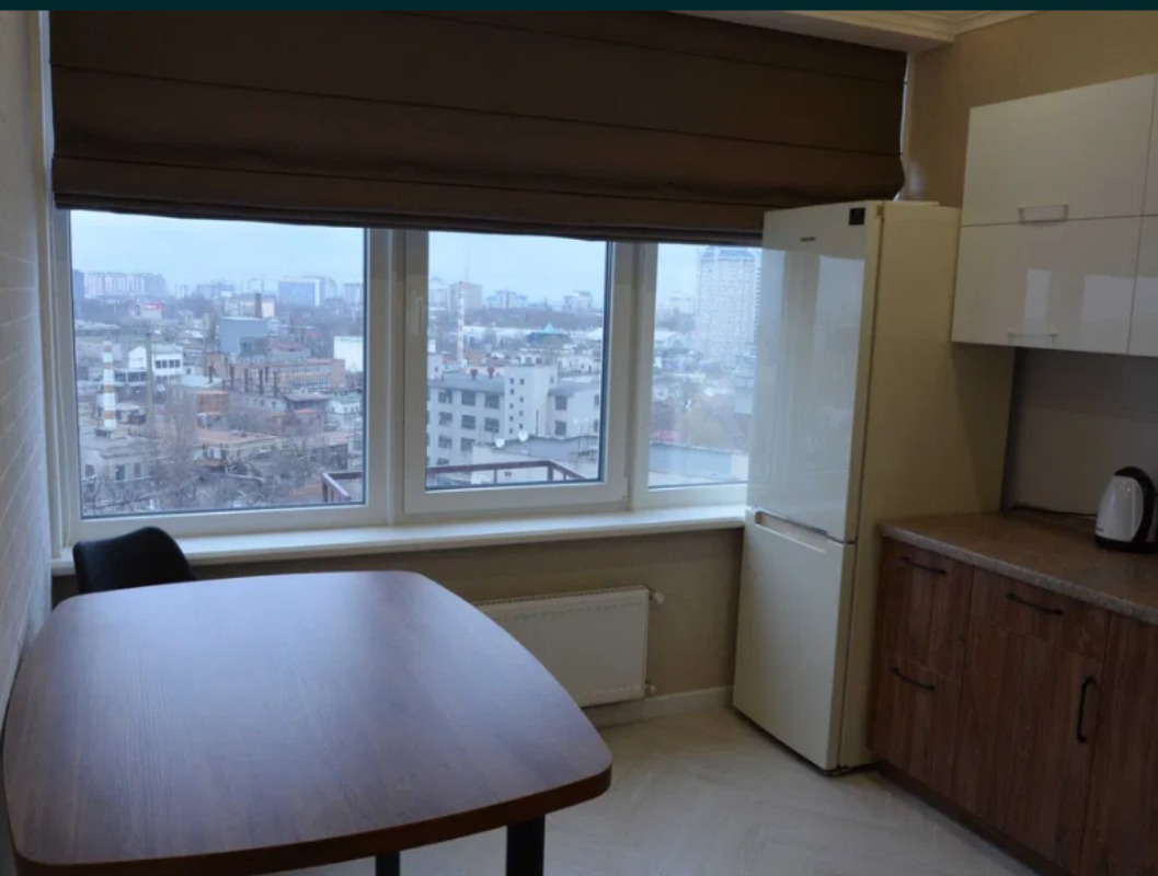 Квартира на ул. Бассейная, 38 м², 55 000$ — FAKTOR