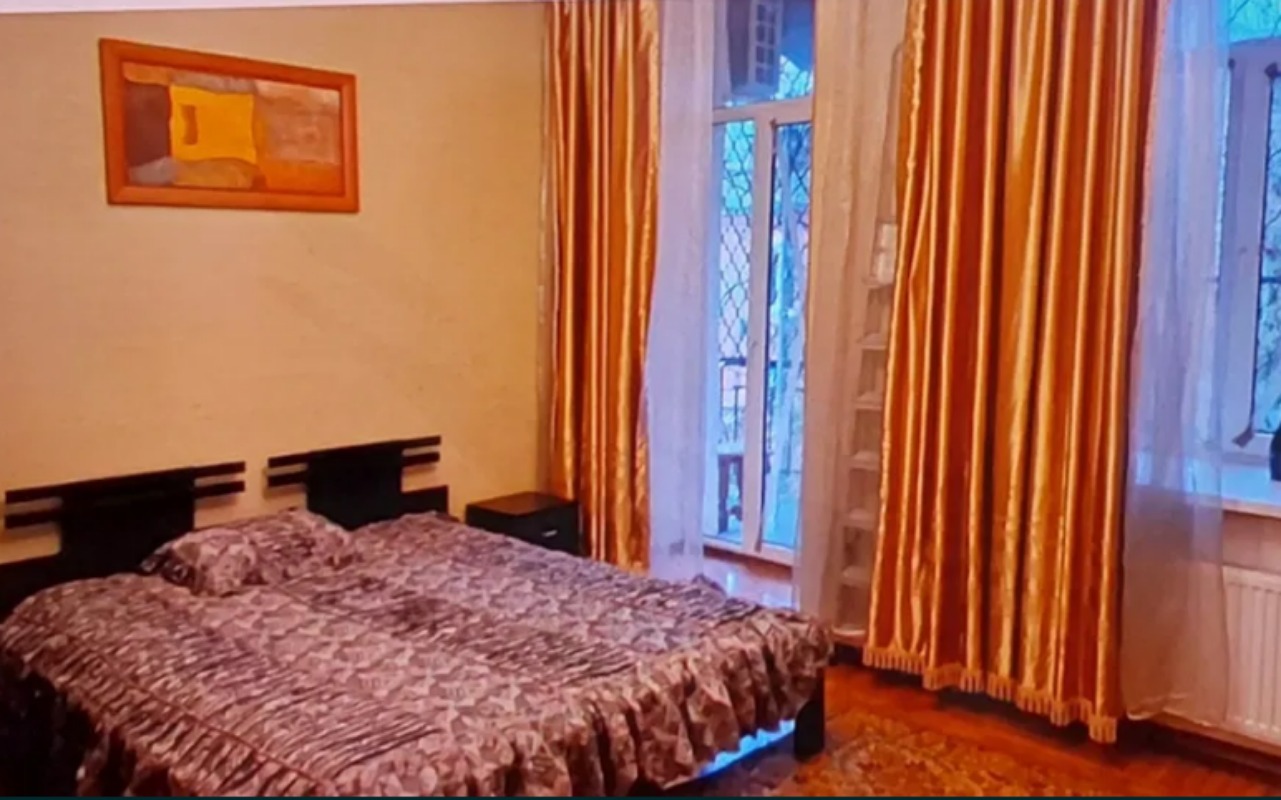 Квартира на вул. Троицкая, 37 м², 53 000$ — FAKTOR
