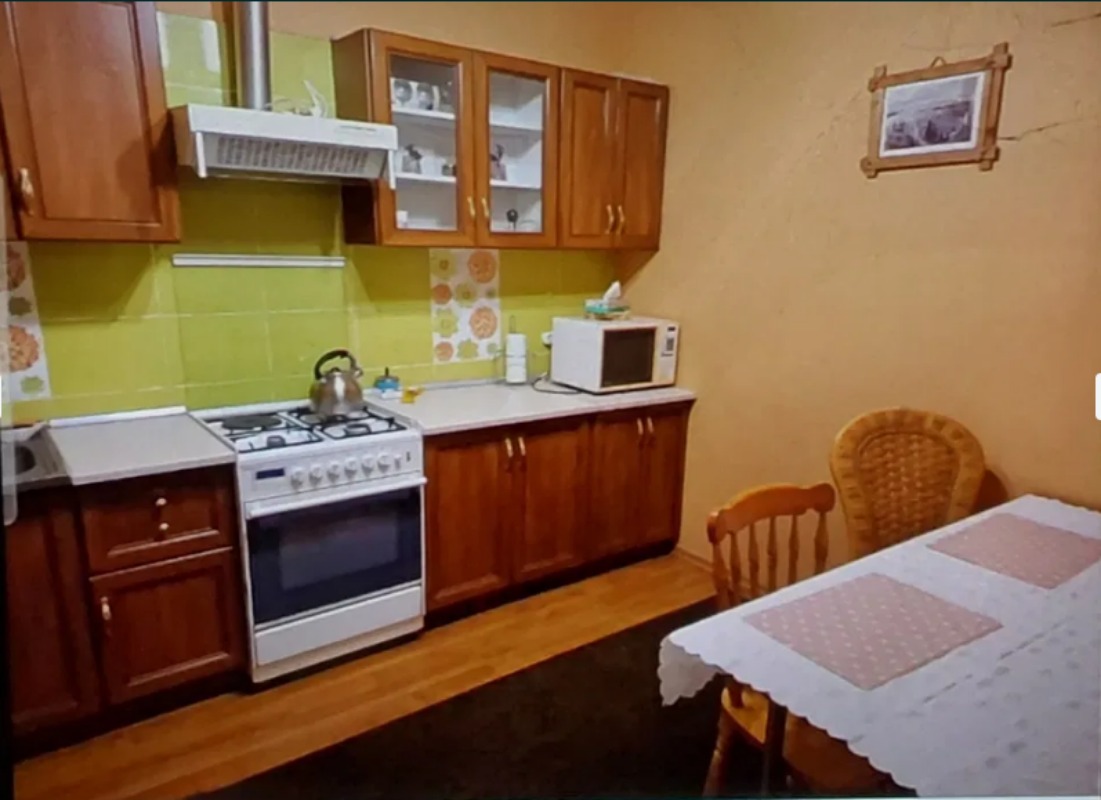Квартира на вул. Троицкая, 37 м², 53 000$ — FAKTOR