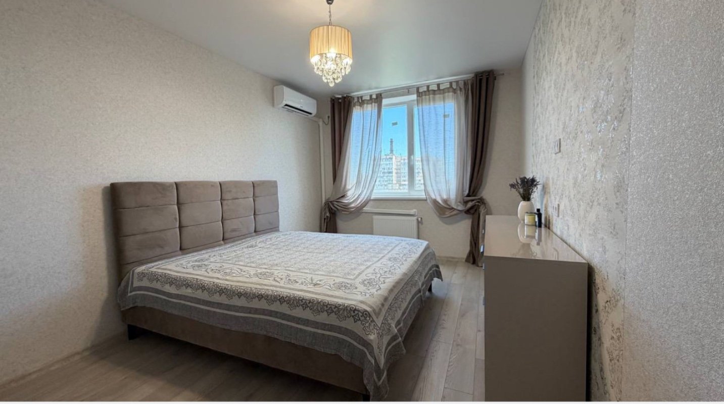 Квартира на вул. Глушко Академика проспект, 35 м², 57 000$ — FAKTOR