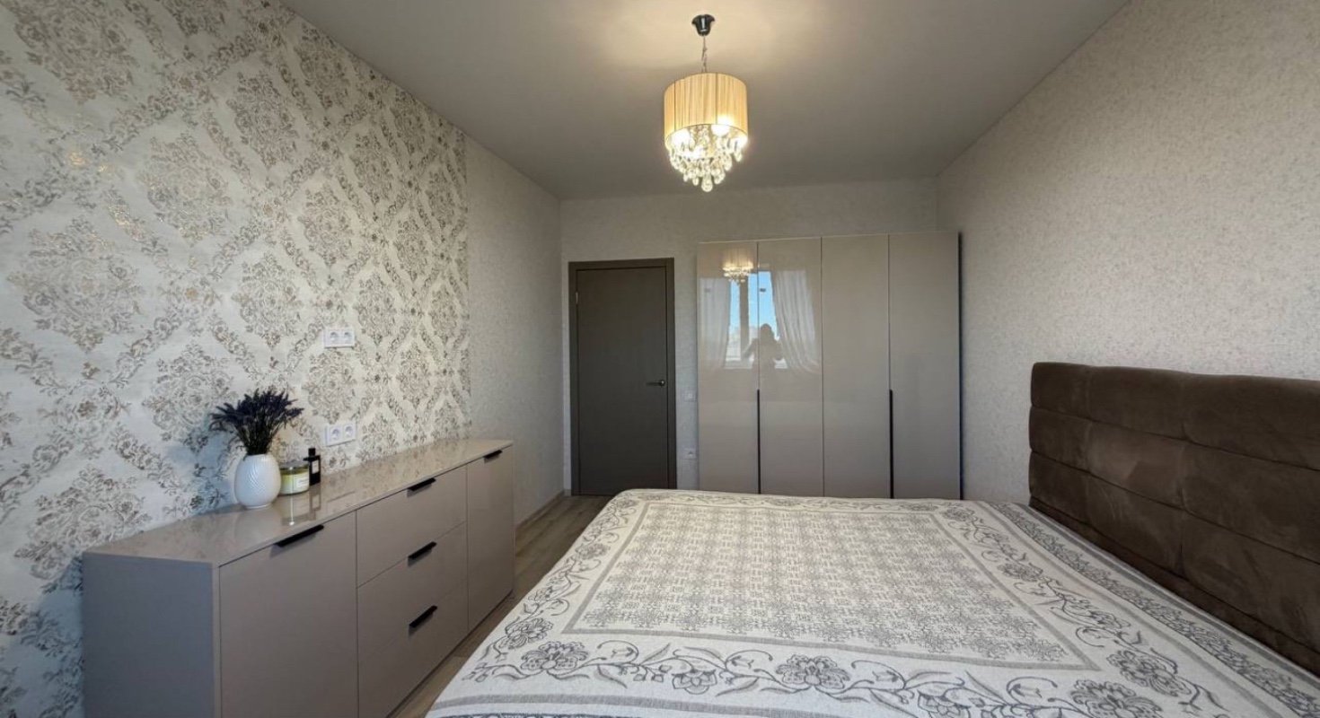 Квартира на вул. Глушко Академика проспект, 35 м², 57 000$ — FAKTOR