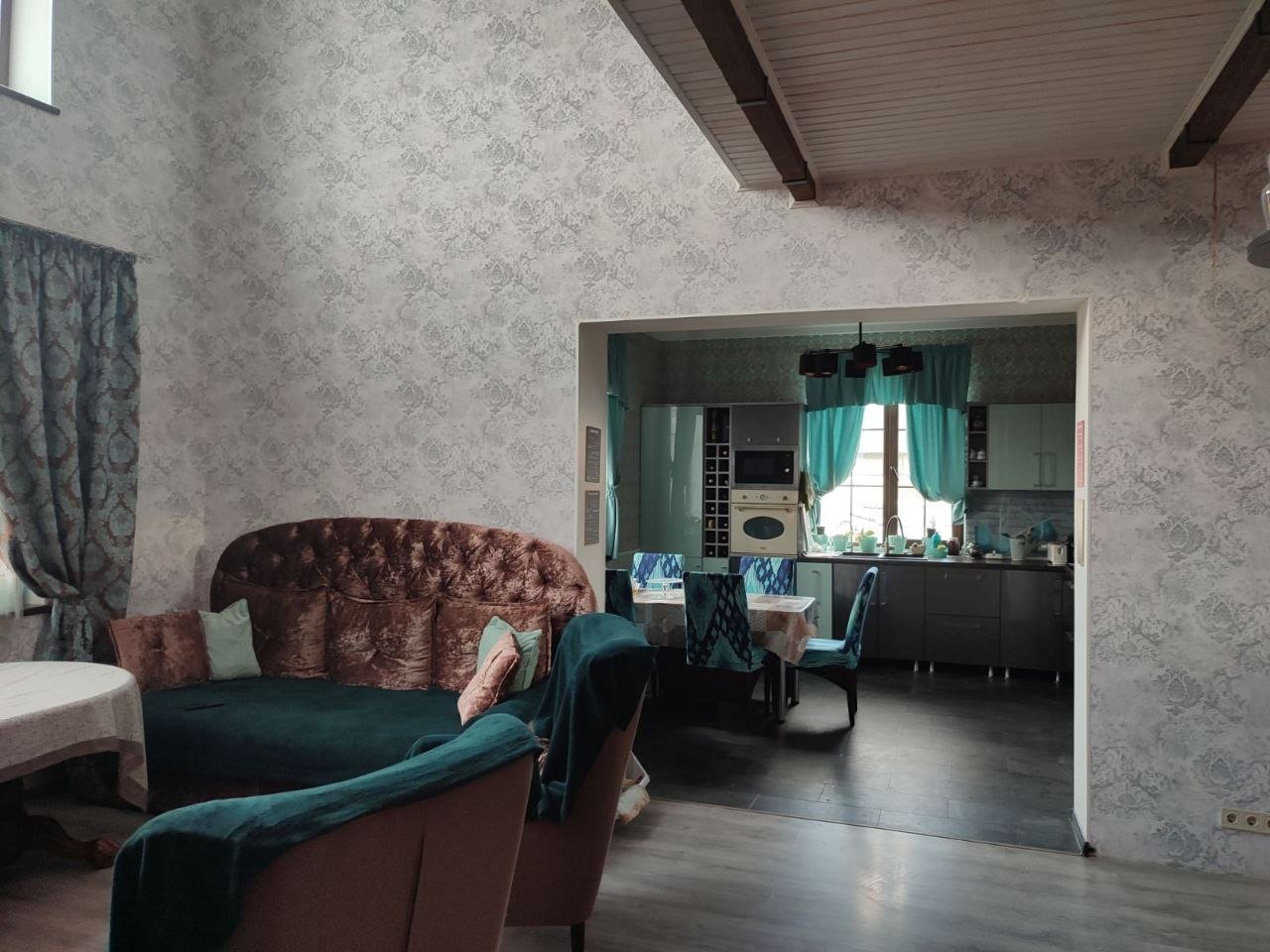 Дом на ул. Жолио-Кюри, 220 м², 200 000$ — FAKTOR