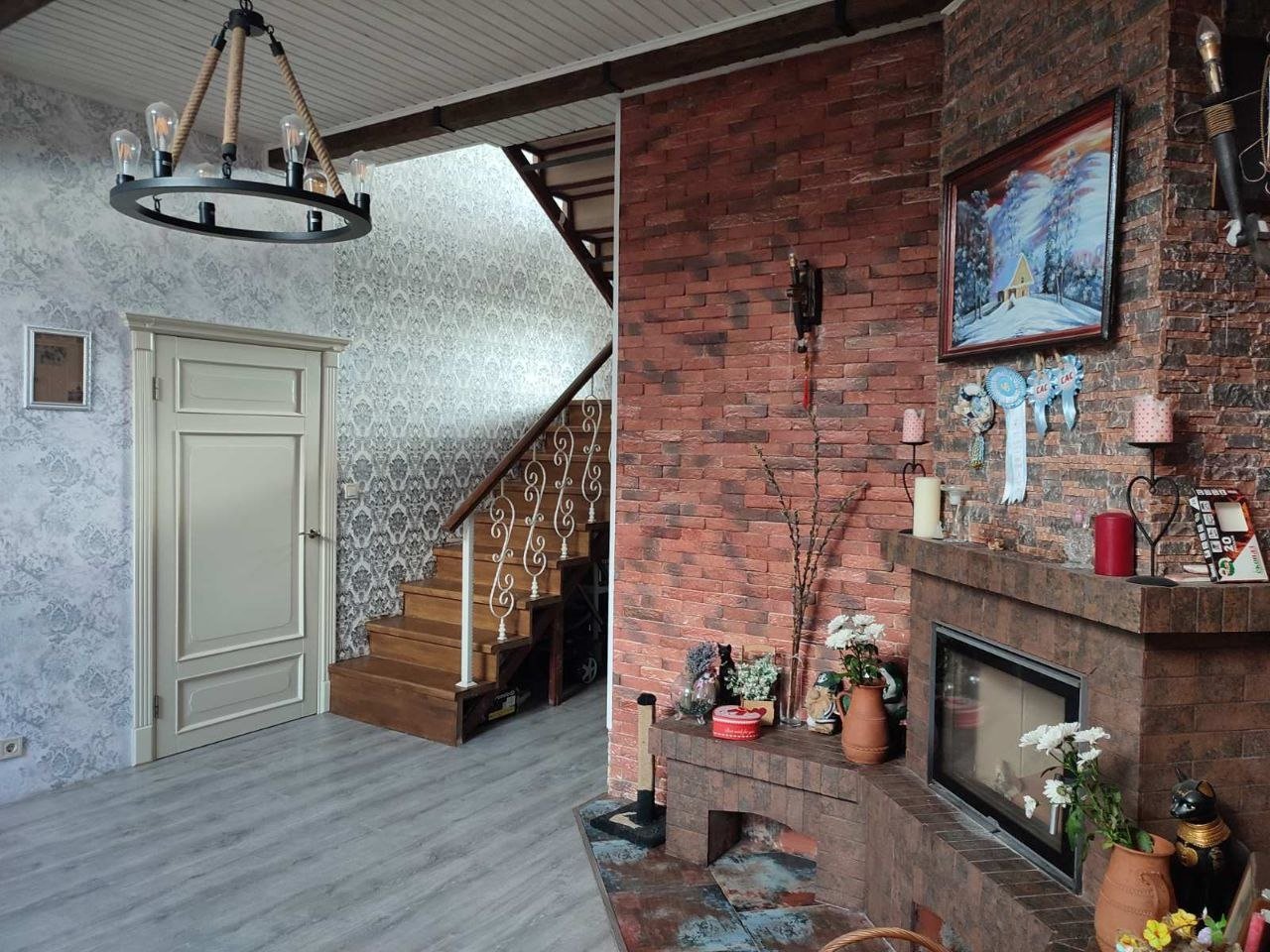 Дом на ул. Жолио-Кюри, 220 м², 200 000$ — FAKTOR