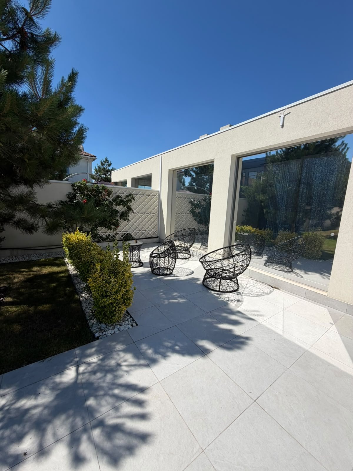 Дом на ул. Корабельная, 253 м², 1 300 000$ — FAKTOR