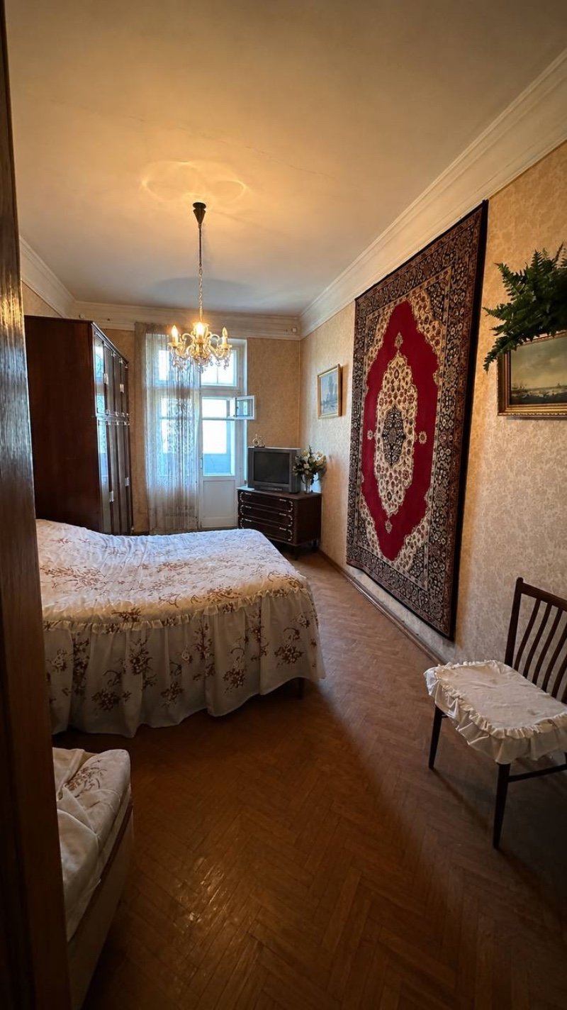 Квартира на вул. Гагарина проспект, 62 м², 100 000$ — FAKTOR
