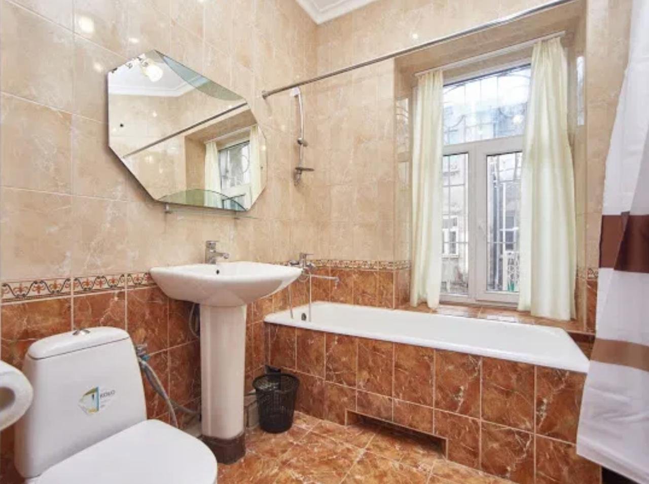 Квартира на вул. Канатная, 160 м², 180 000$ — FAKTOR