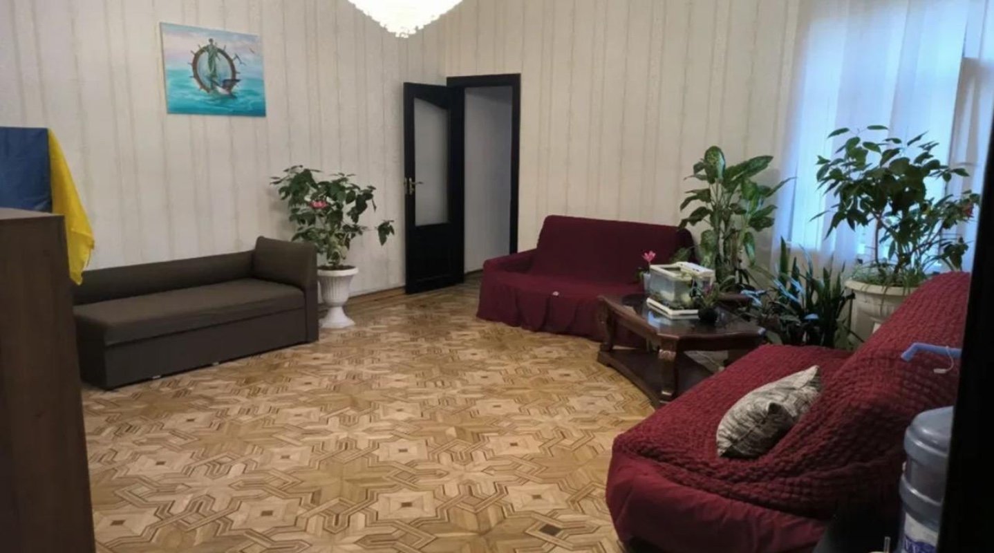 Комерційна нерухомість на вул. Канатная, 8 000$ — FAKTOR