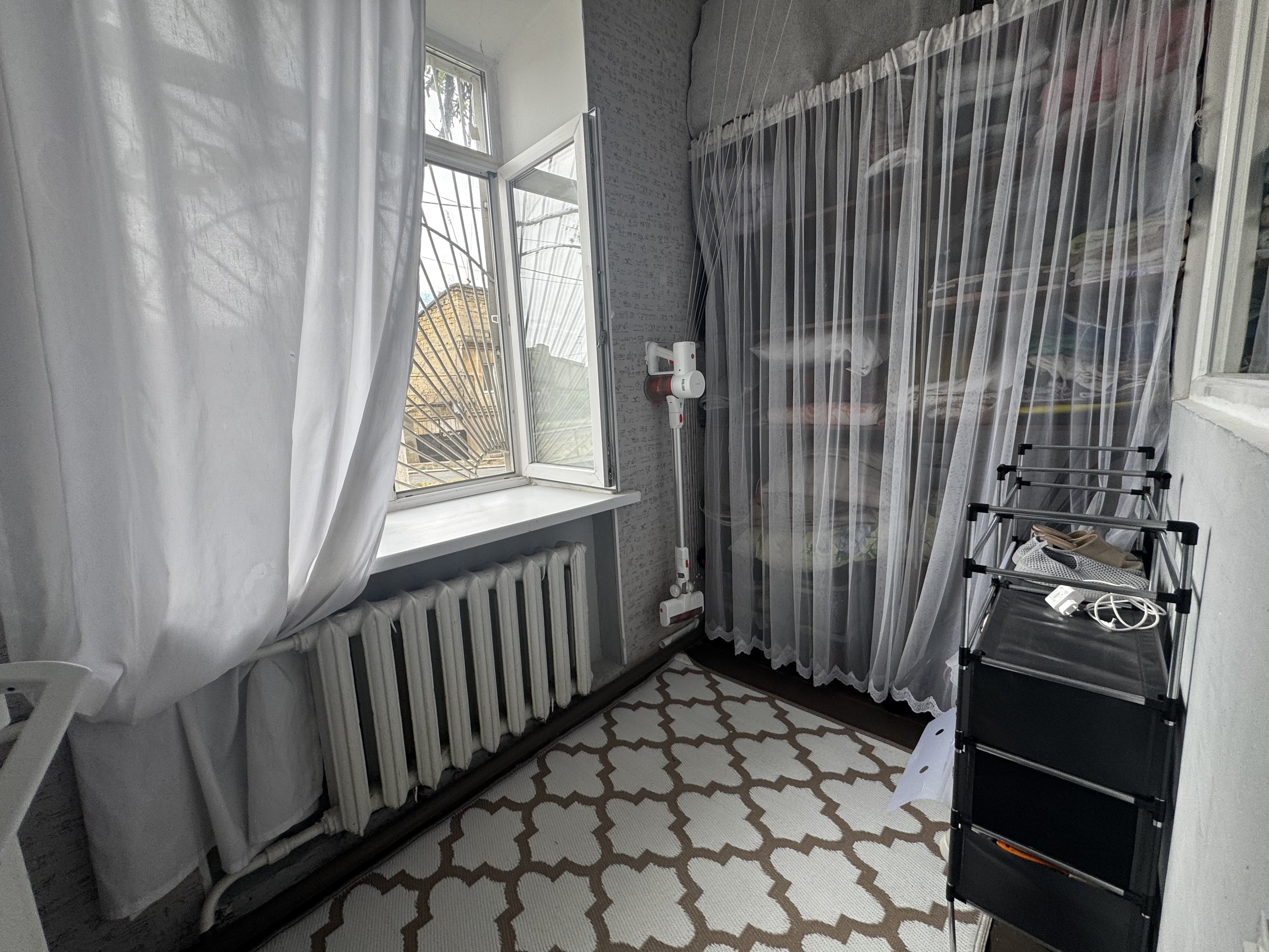 Квартира на вул. Степана Олейника Спуск, 44 м², 25 000$ — FAKTOR