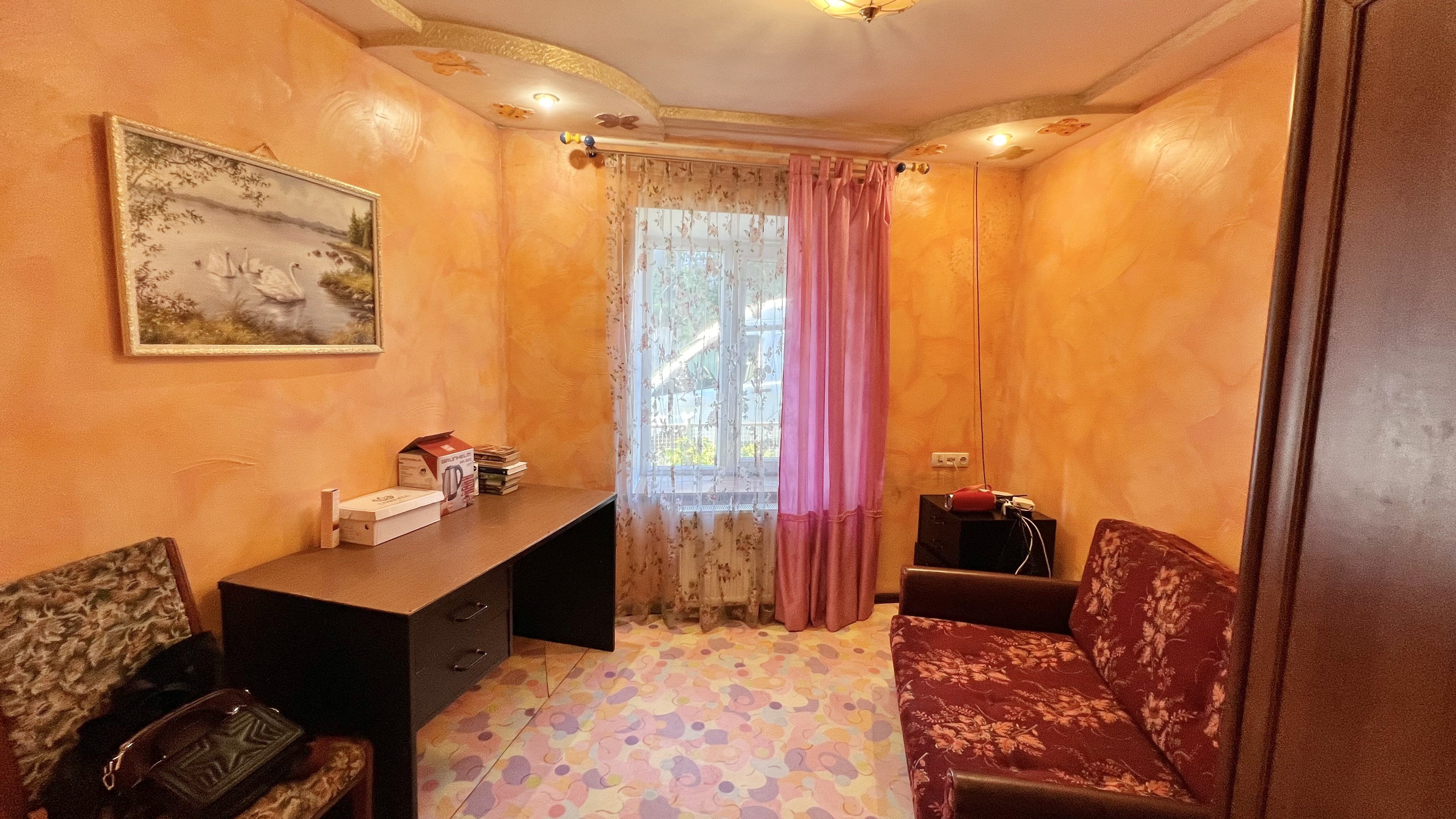 Квартира на вул. Заводская 3-я, 70 м², 44 000$ — FAKTOR