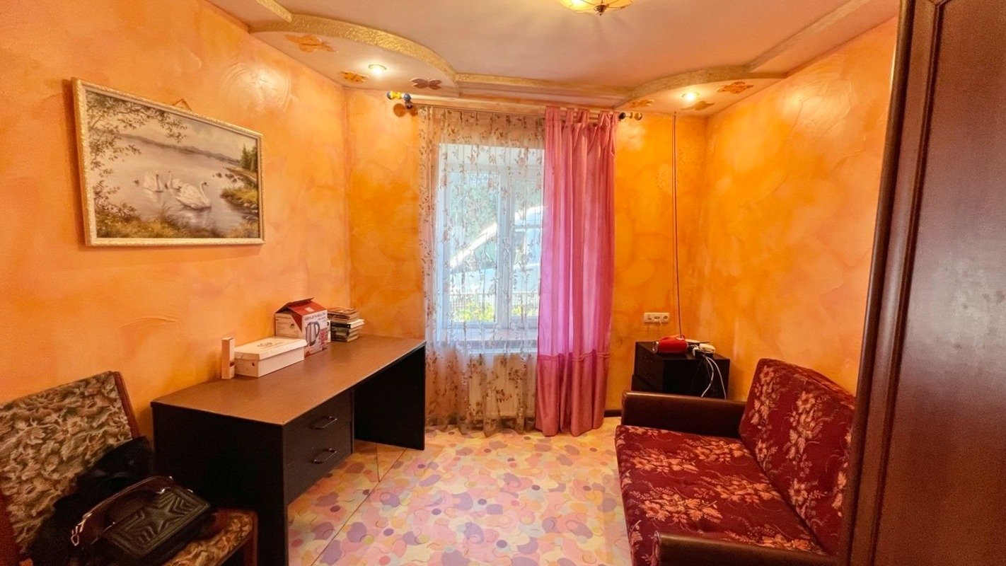 Квартира на вул. Заводская 3-я, 70 м², 44 000$ — FAKTOR