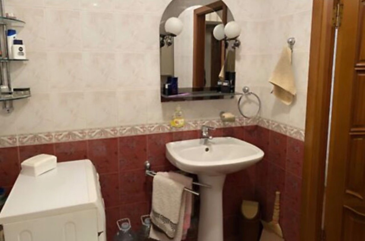 Квартира на вул. Довженко, 46 м², 50 000$ — FAKTOR