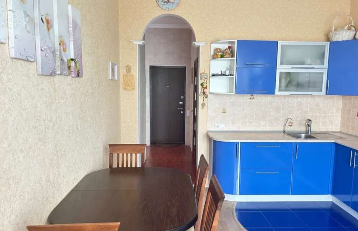 Квартира на вул. Радостная, 75 м², 75 000$ — FAKTOR