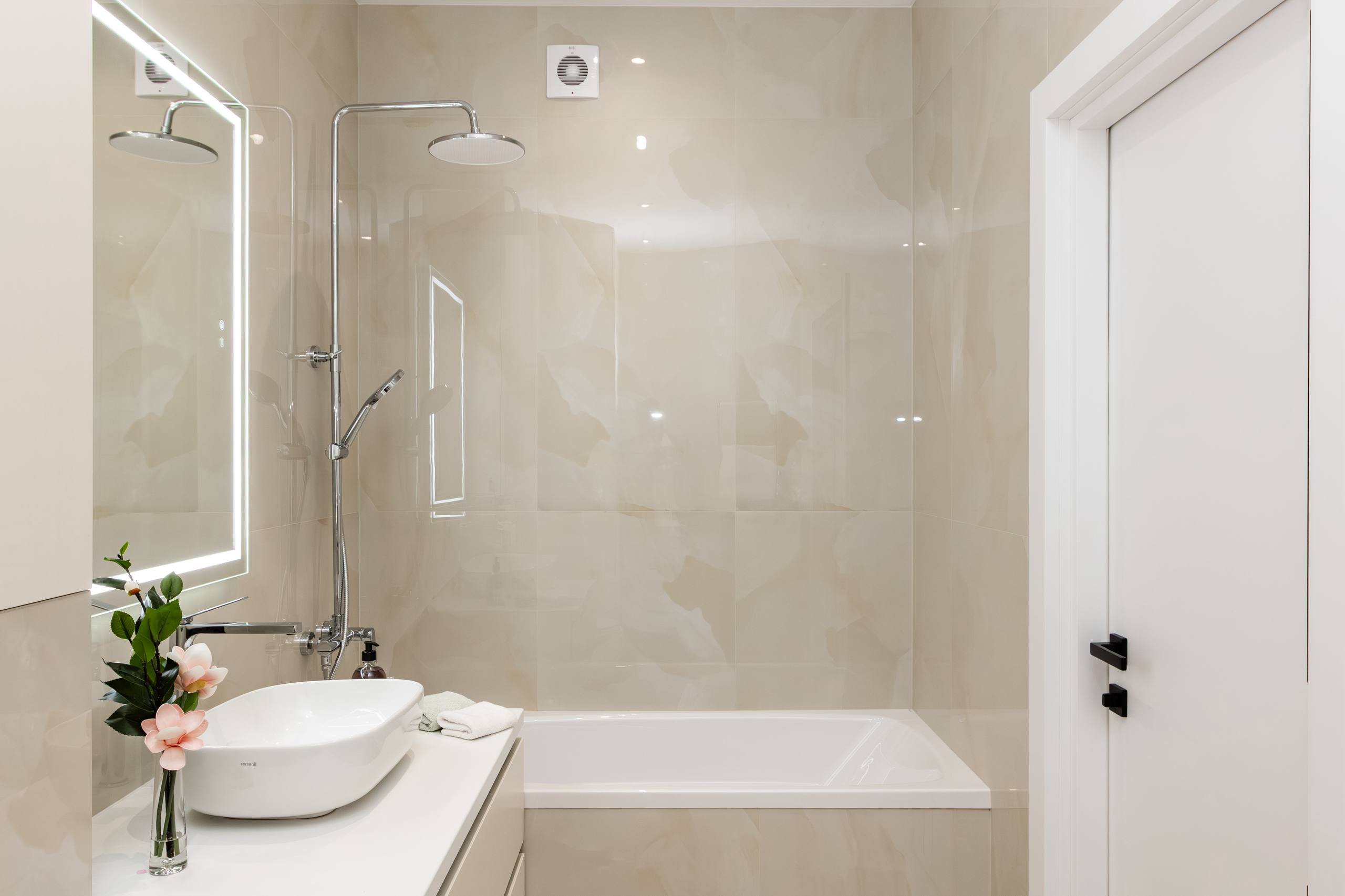 Квартира на вул. Краснова, 65 м², 131 177$ — FAKTOR