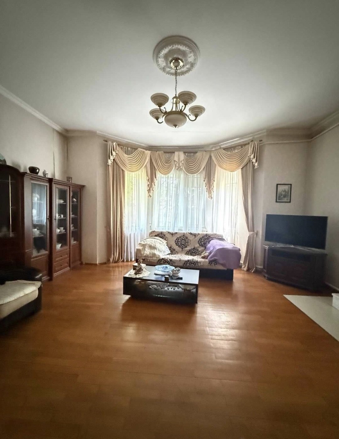 Будинок на вул. Согласия, 300 м², 200 000$ — FAKTOR