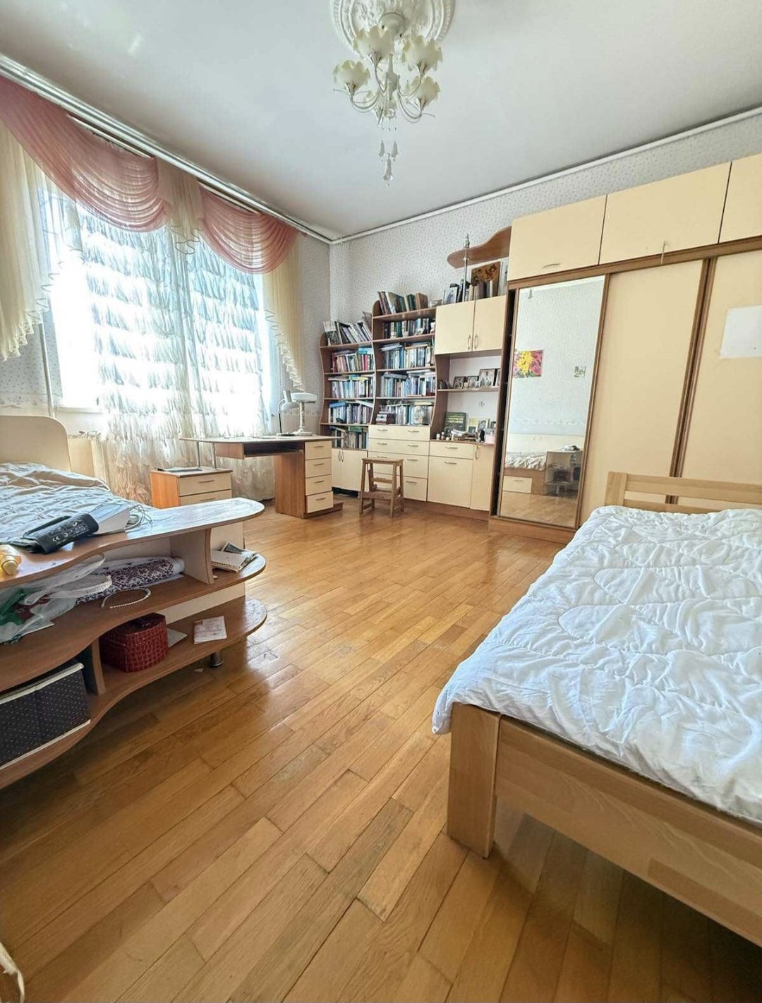 Будинок на вул. Согласия, 300 м², 200 000$ — FAKTOR