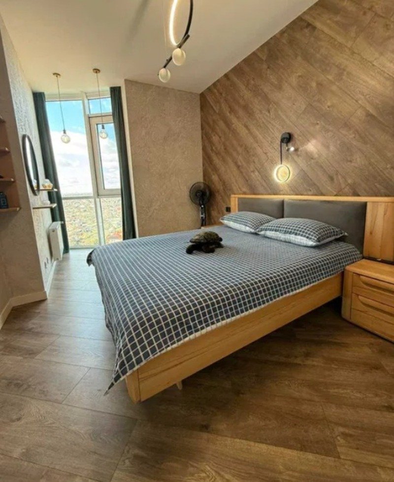 Квартира на вул. Фонтанская дорога (Киевский), 67 м², 135 000$ — FAKTOR