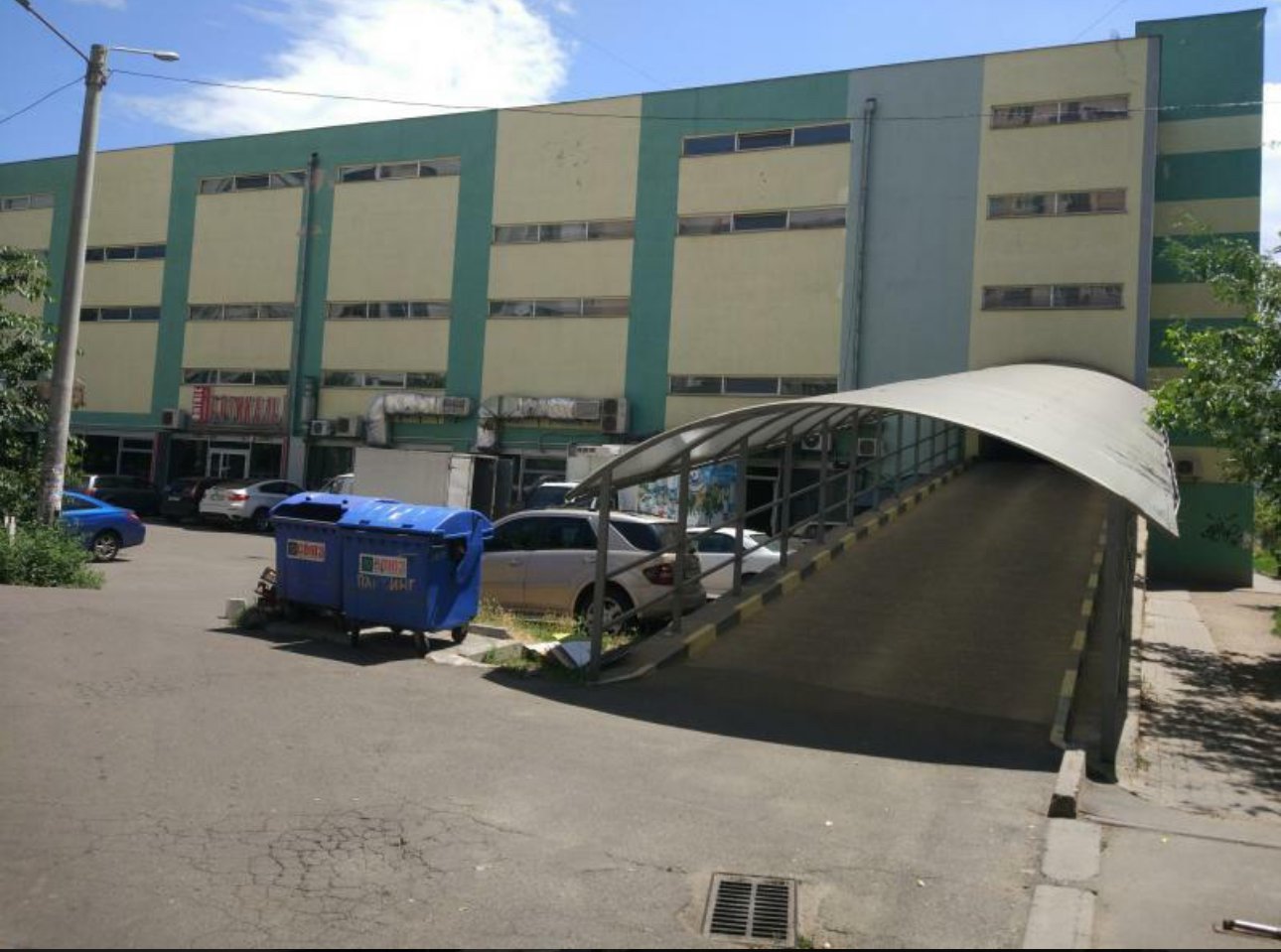 Комерційна нерухомість на вул. Тополевая, 28 м², 6 500$ — FAKTOR