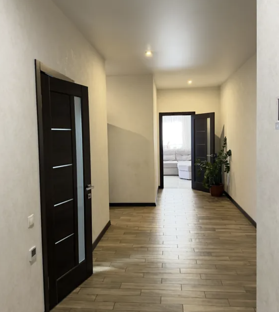 Квартира на вул. Спортивная, 115 м², 165 000$ — FAKTOR