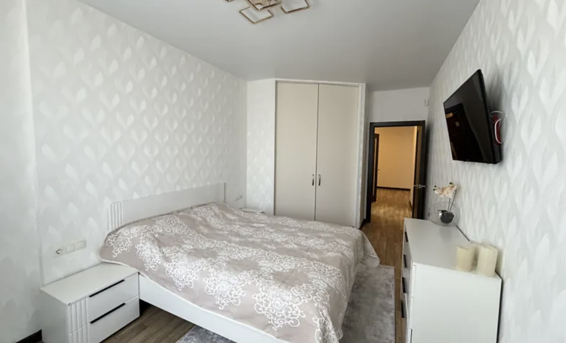 Квартира на вул. Спортивная, 115 м², 165 000$ — FAKTOR