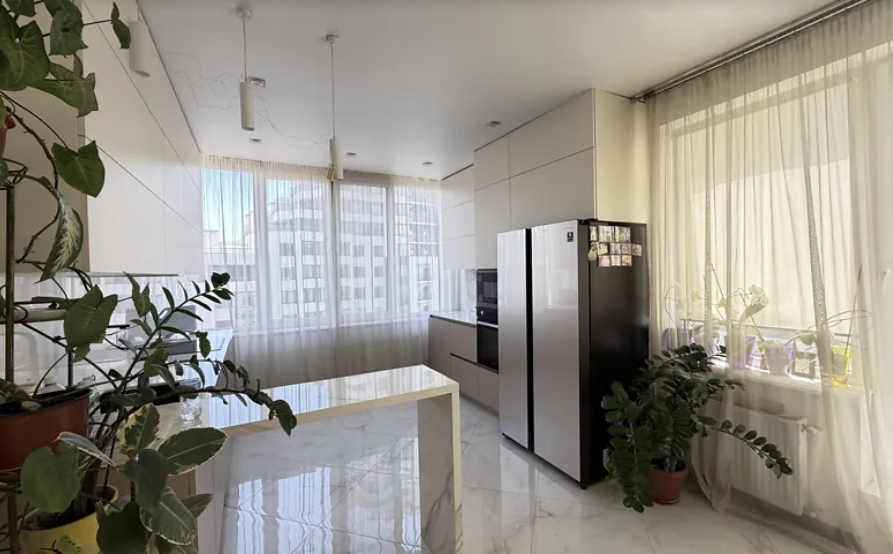 Квартира на вул. Спортивная, 115 м², 165 000$ — FAKTOR
