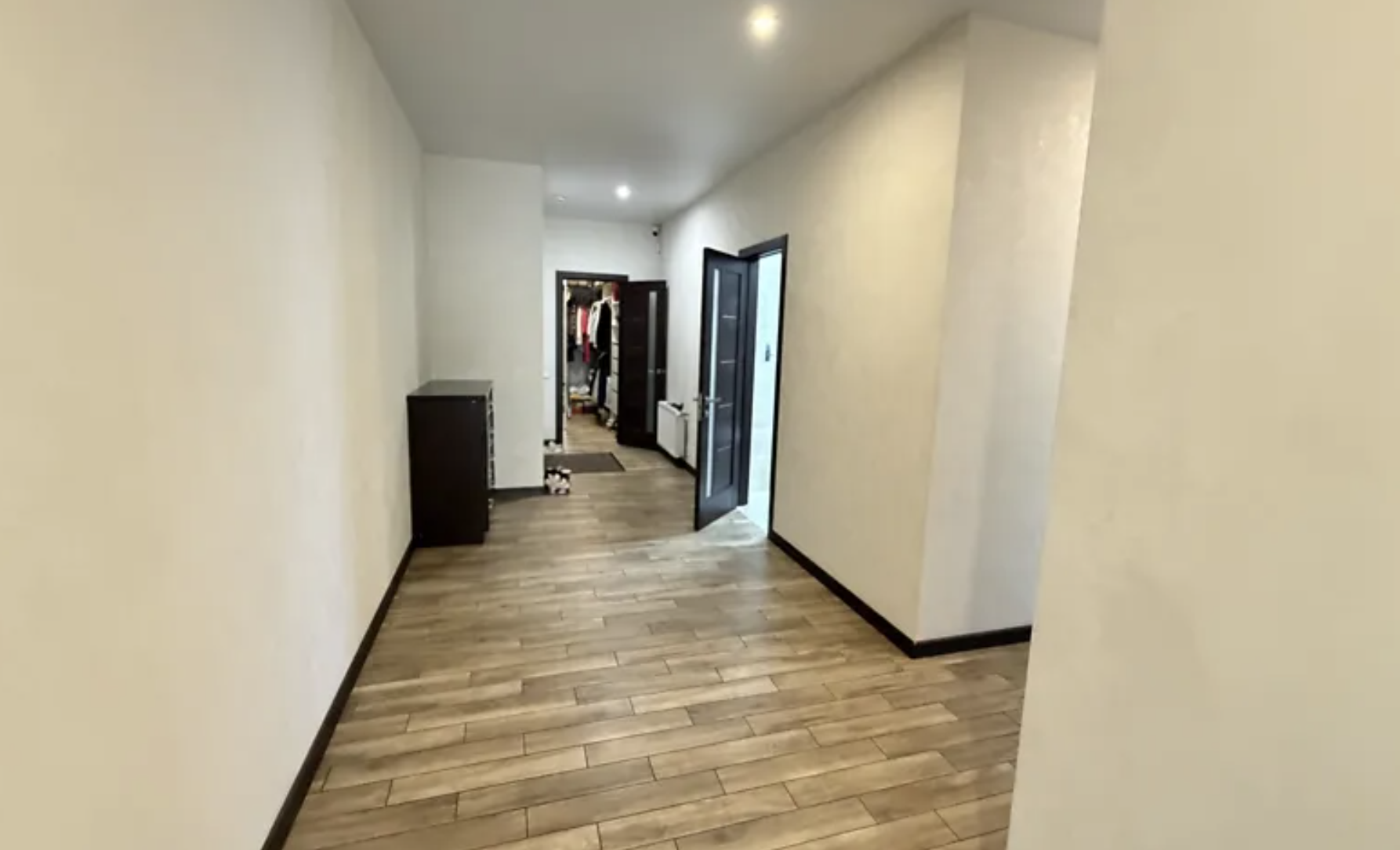 Квартира на вул. Спортивная, 115 м², 165 000$ — FAKTOR