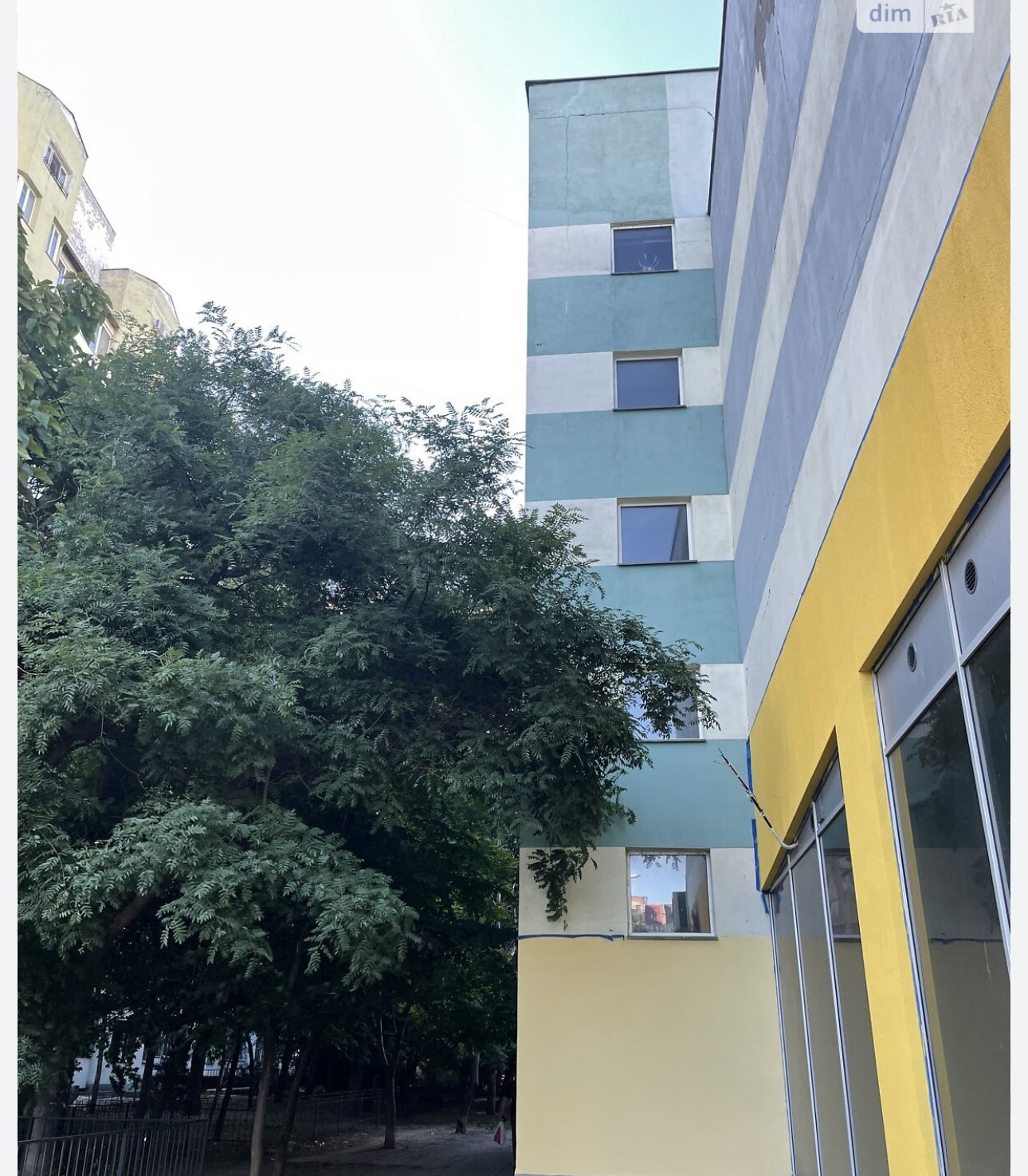 Комерційна нерухомість на вул. Тополевая, 13 м², 6 500$ — FAKTOR