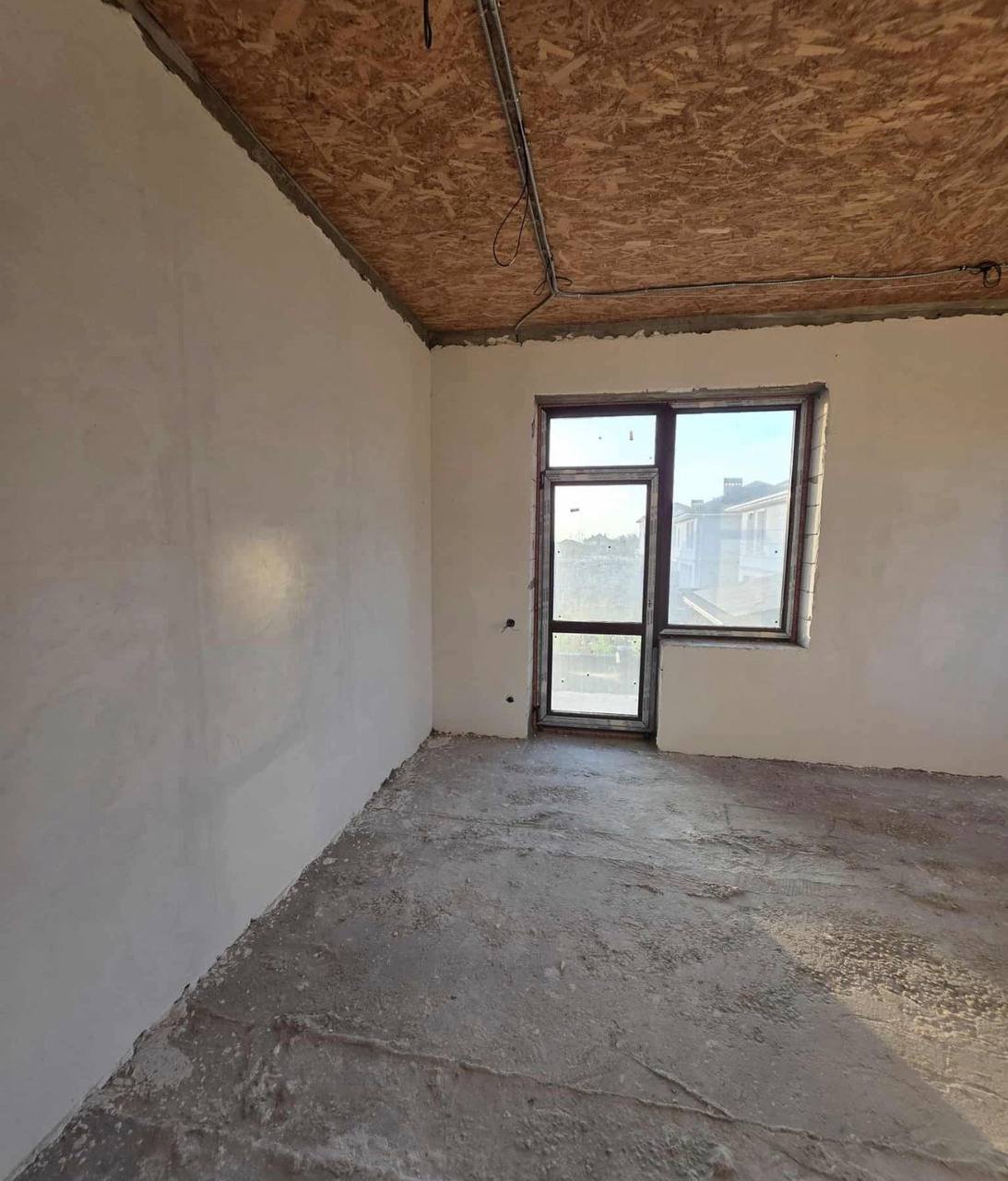 Дом на ул. Центральная (Червоный хутор), 225 м², 200 000$ — FAKTOR