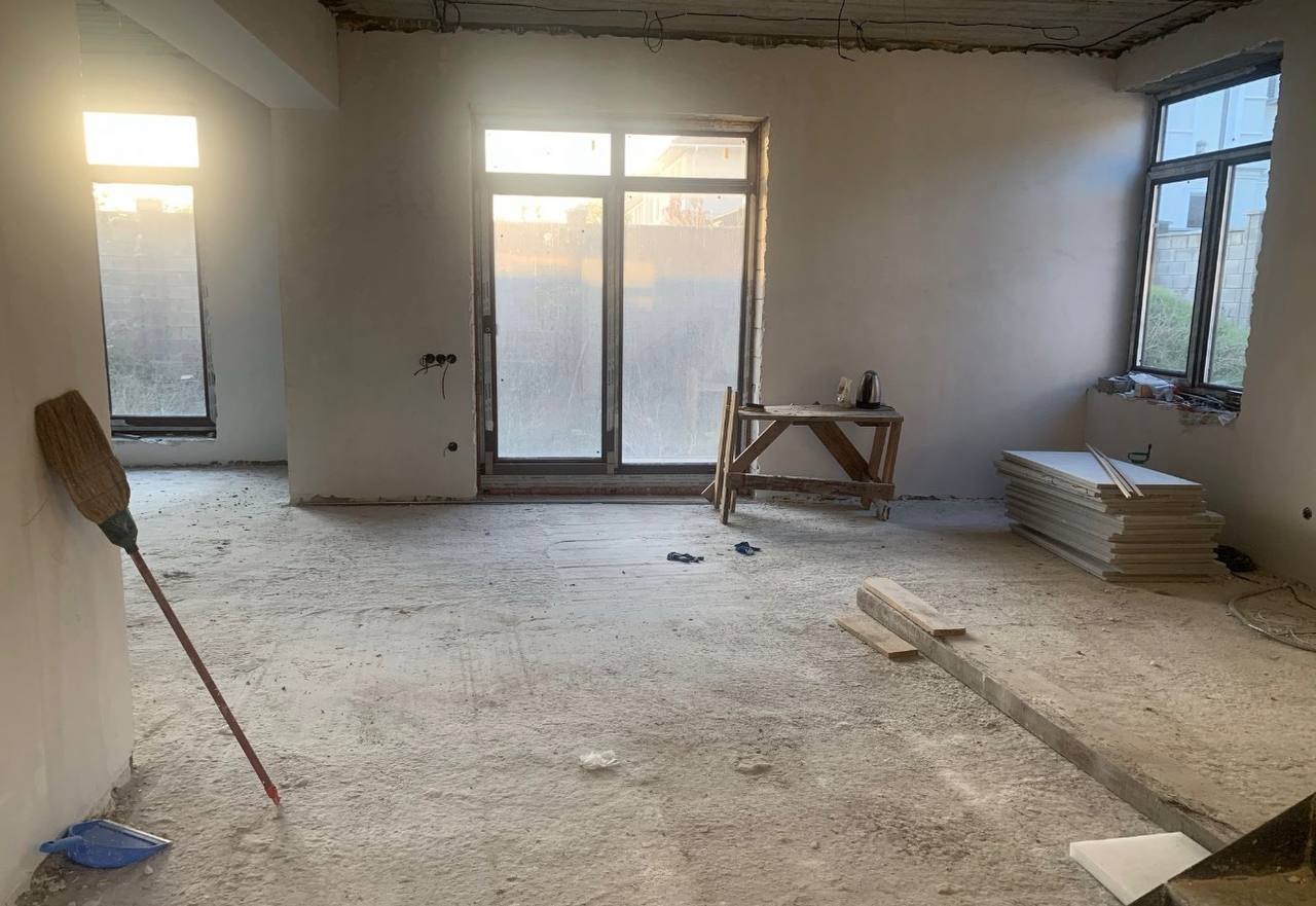 Дом на ул. Центральная (Червоный хутор), 225 м², 200 000$ — FAKTOR
