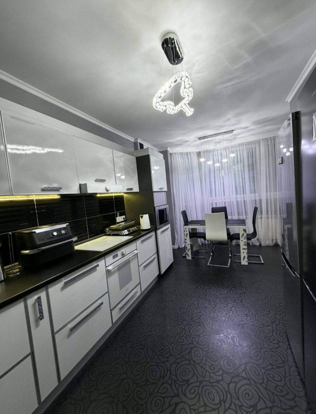 Квартира на ул. Массив Радужный, 87 м², 90 000$ — FAKTOR