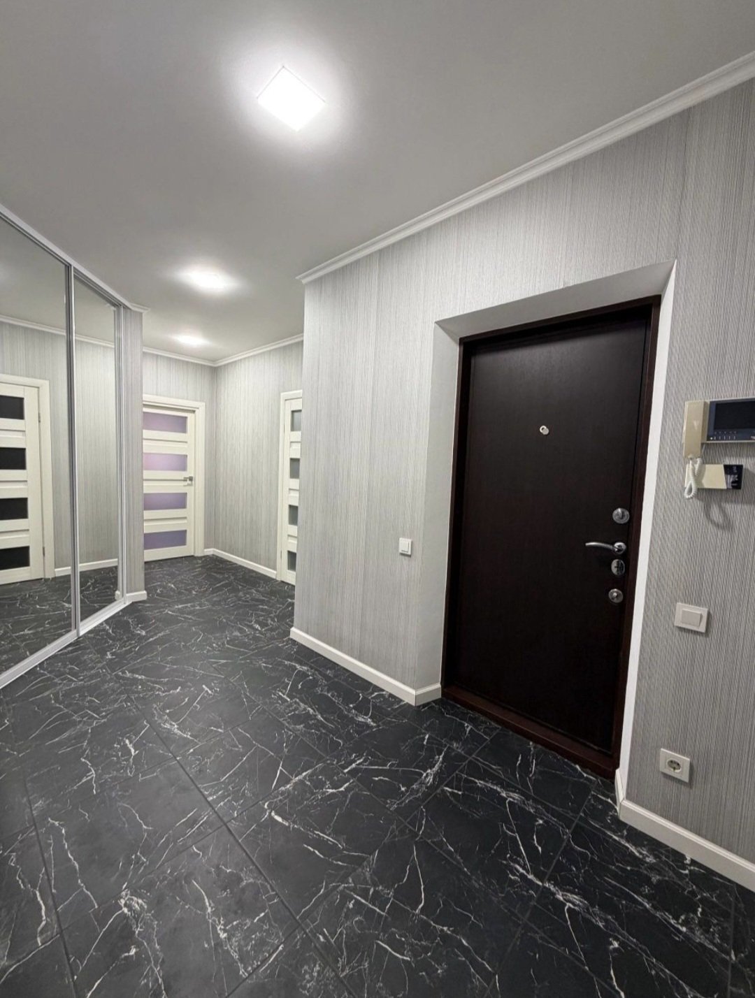 Квартира на ул. Массив Радужный, 87 м², 90 000$ — FAKTOR