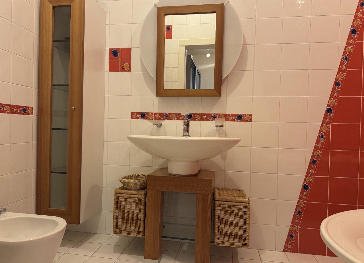 Квартира на ул. Вице-Адмирала Азарова, 146 м², 287 000$ — FAKTOR