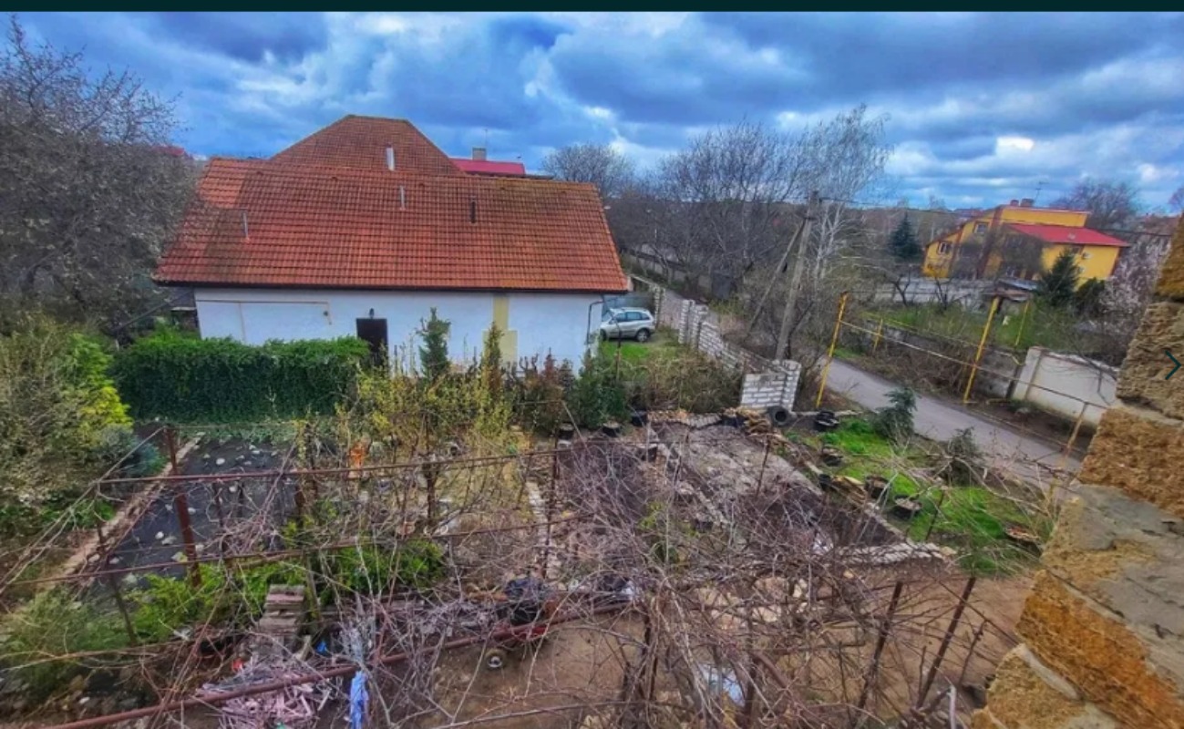 Дом на ул. Абрикосовая (Червоный Хутор), 200 м², 125 000$ — FAKTOR