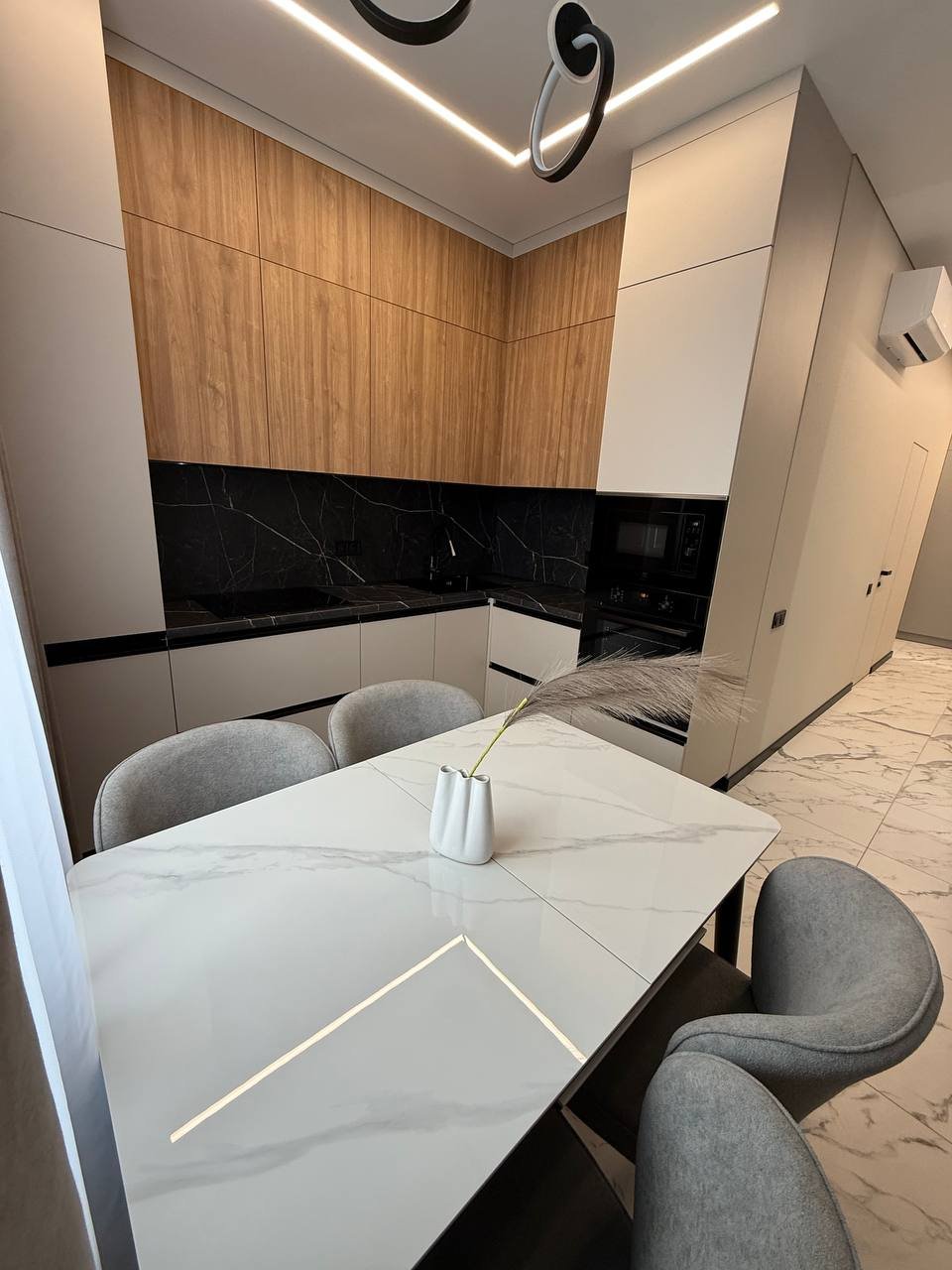 Квартира на вул. Краснова, 61 м², 120 000$ — FAKTOR