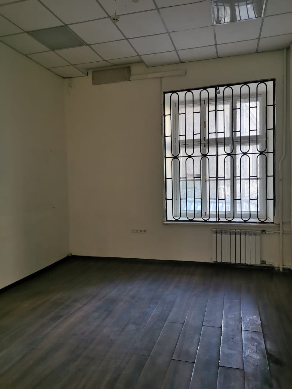 Комерційна нерухомість на вул. Дворянская, 154 м², 350 000$ — FAKTOR